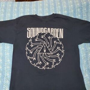 Soundgarden t shirt